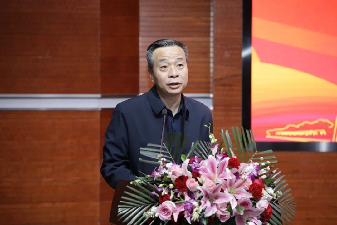 05笔趣阁
 康震副校长.jpg